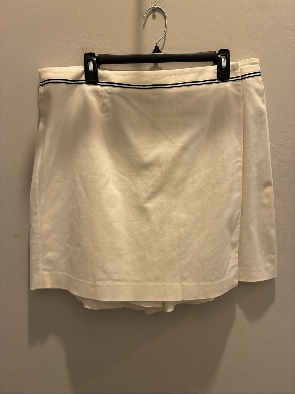 Evan Picone White Stretch Skirt